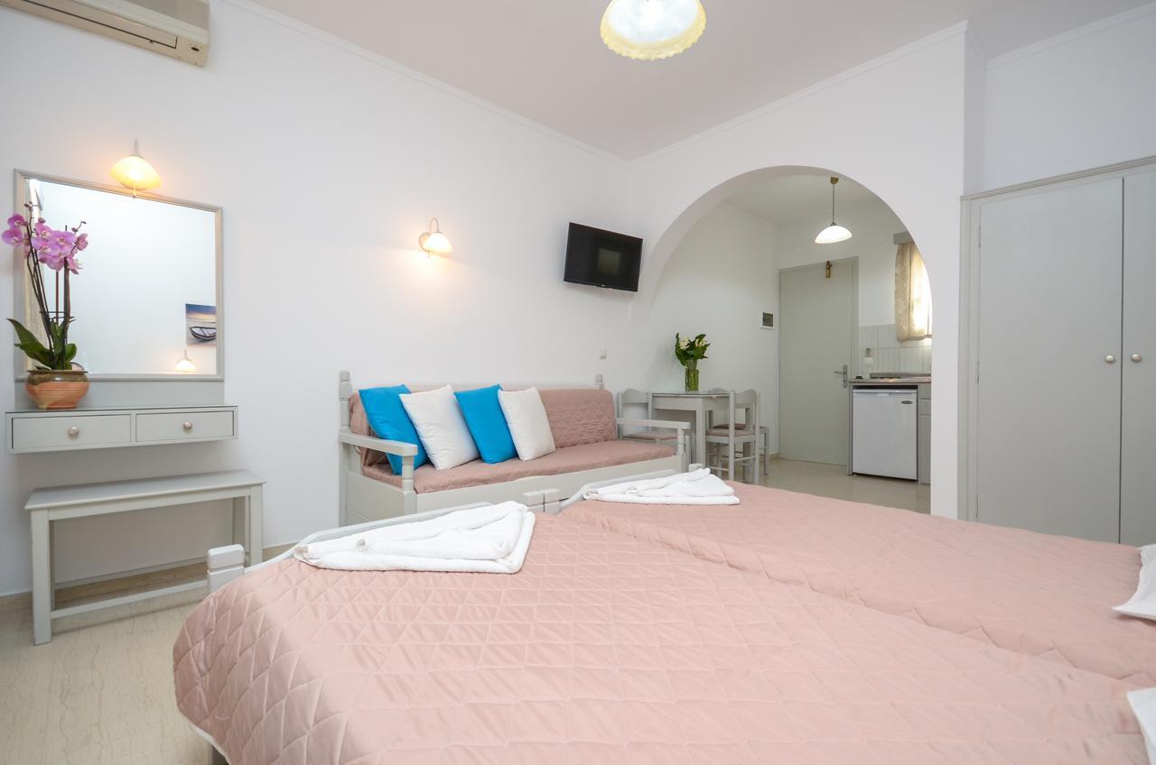 Golden Beach Studios Down Town Naxos City Exterior photo