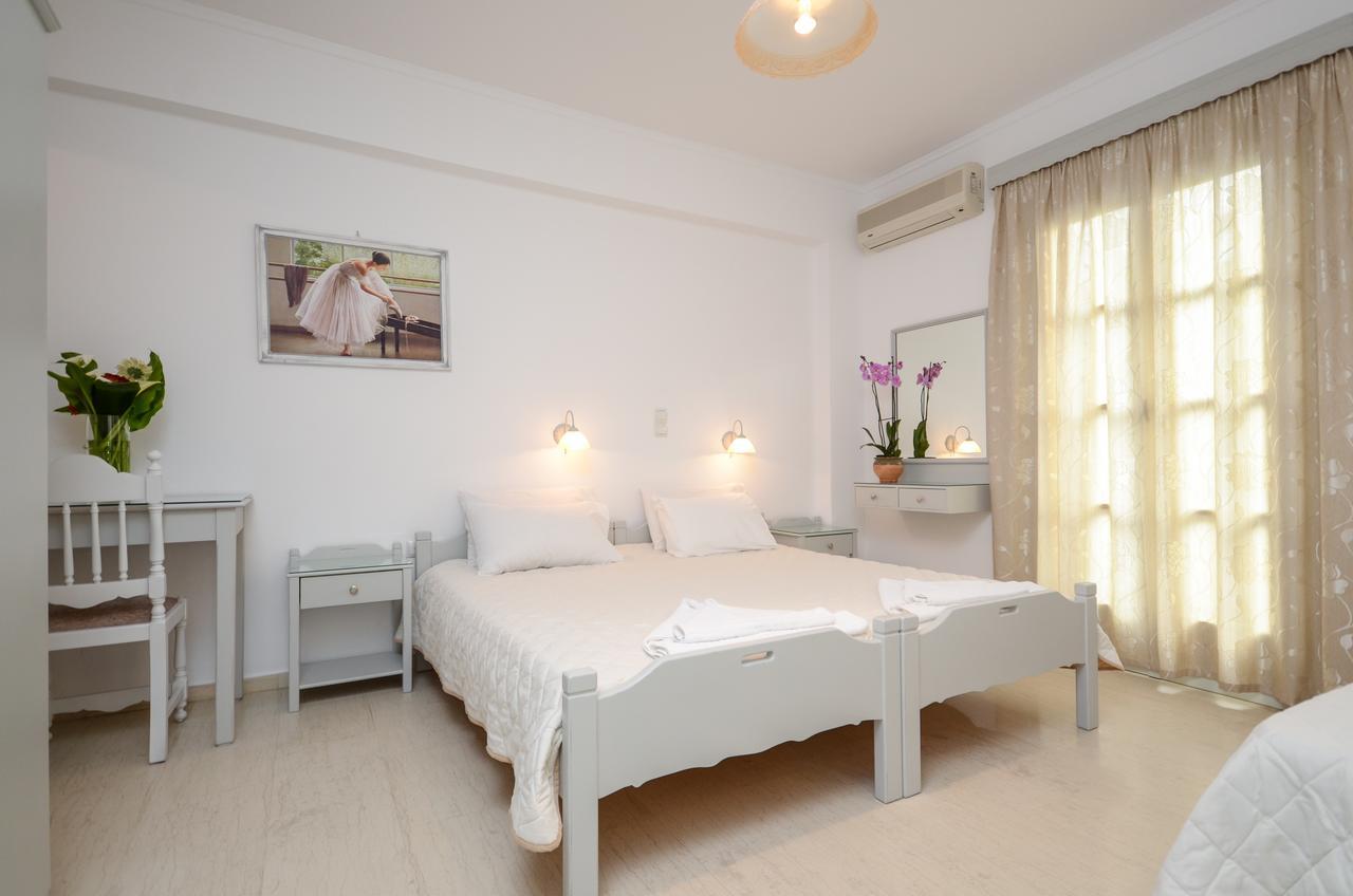 Golden Beach Studios Down Town Naxos City Exterior photo