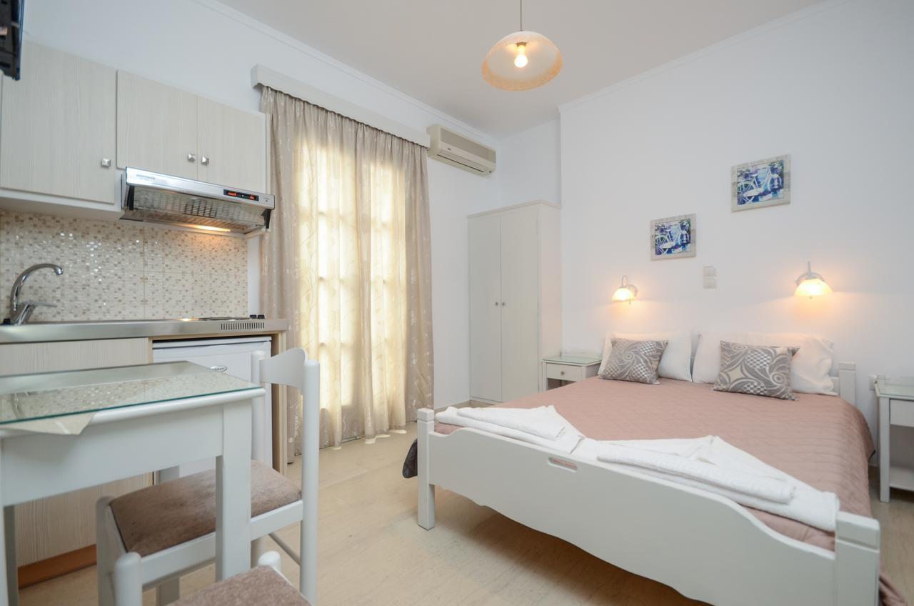 Golden Beach Studios Down Town Naxos City Exterior photo